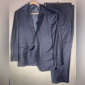 Wilkes & Riley size 46 Elegant Dark blue pin stripped 2 piece Suit